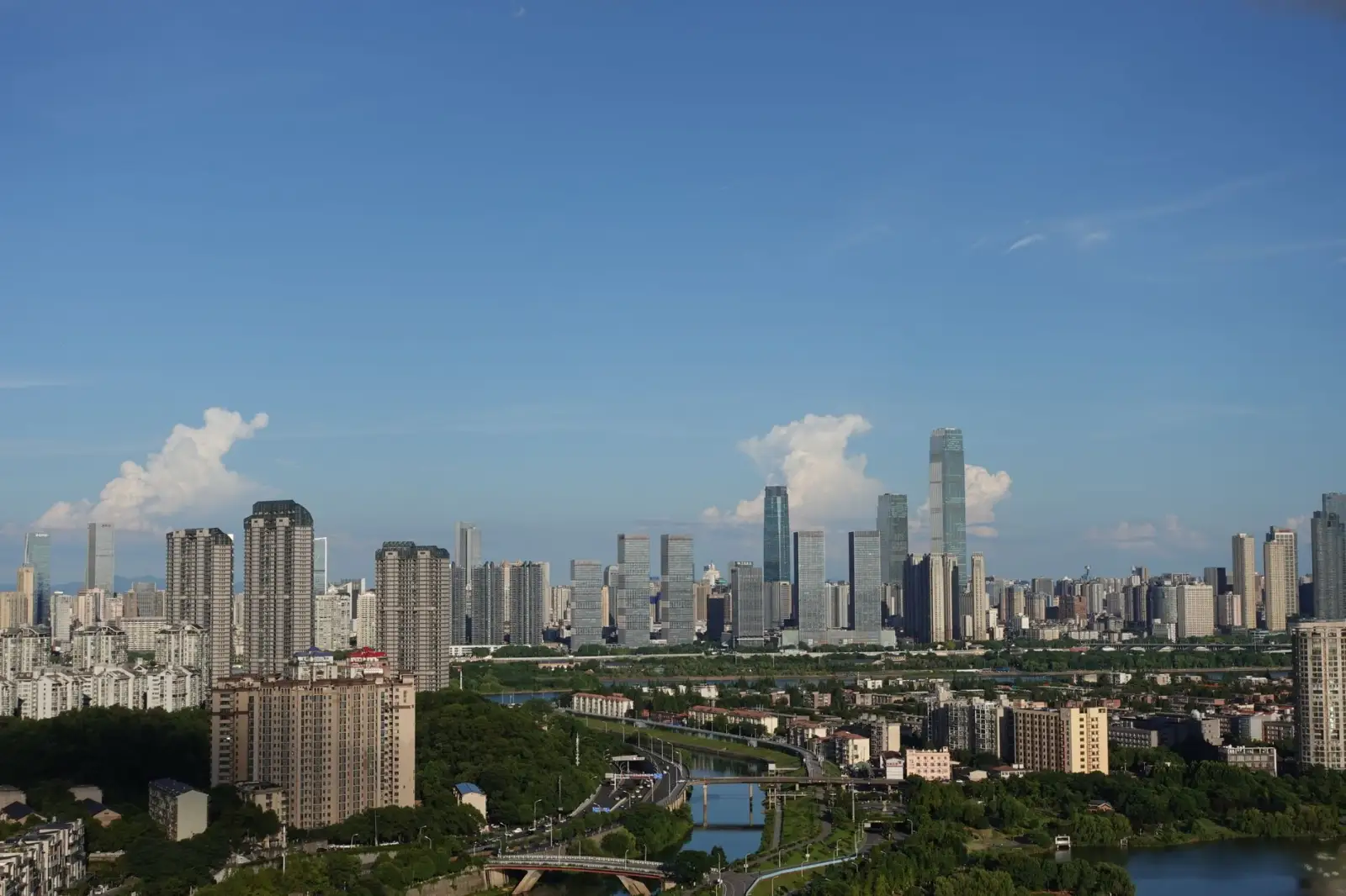 武汉办公族肩颈理疗服务方案设计与效果评估